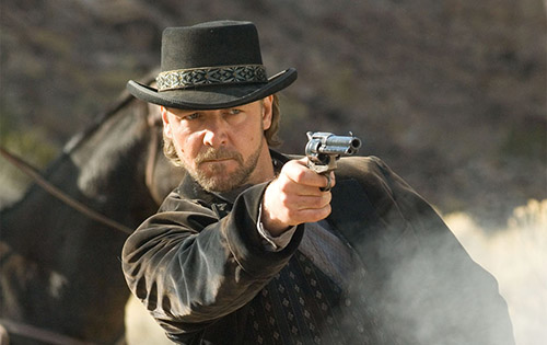 Russell-Crowe-in-3-10-to-Yuma-2007-Movie-Image.jpg