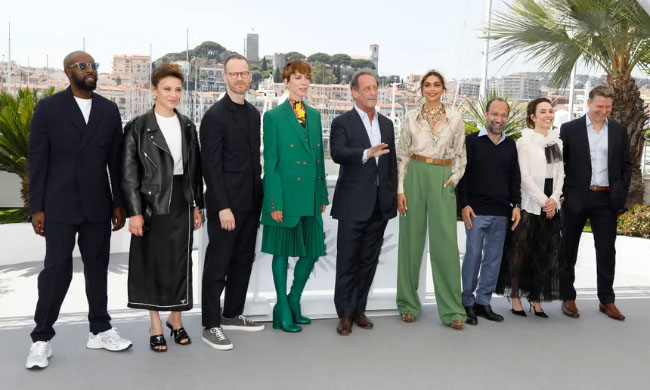 Cannes Jury Press Conference 2022 photocall4.jpg