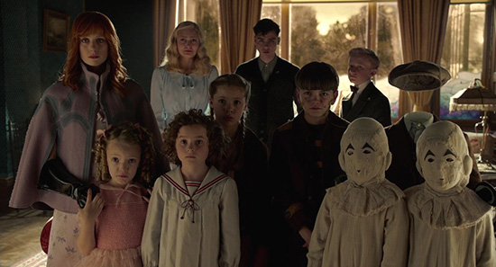 Miss_Peregrines_Home_for_Peculiar_Children_3.jpg