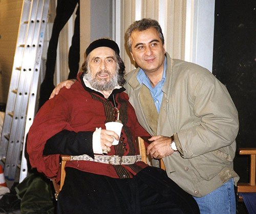 al-pacino-and-producer-barry-navidi-on-the-set-of-the-merchant-of-venice-large-picture.jpg