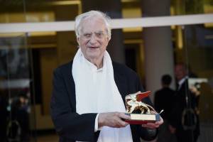 از «برتران تاورنیه» در جشنواره فیلم ونیز تقدیر شد