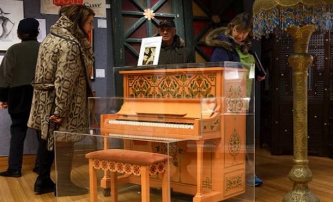 پیانوی   &quot;کازابلانکا&quot; در عرض سه دقیقه 3.4 میلیون دلار فروخته شد